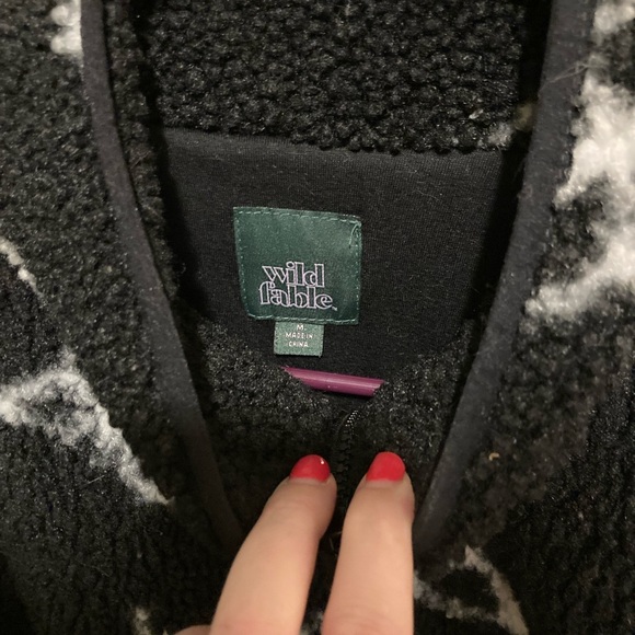 Wild fable cropped sherpa butterfly jacket size medium - Picture 3 of 5